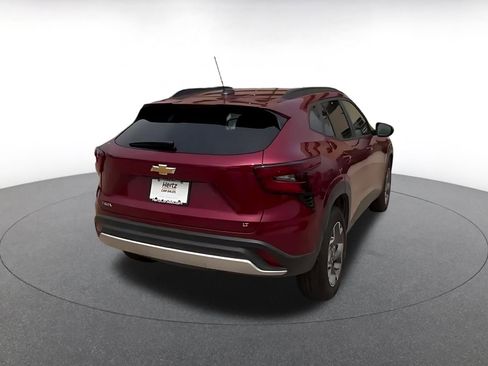 Used 2025 Chevrolet Trax LT w/ LT Convenience Package FWD image 15