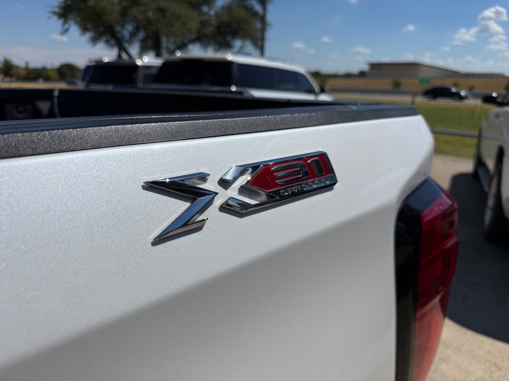 Used 2021 GMC Sierra 1500 SLT AWD/4WD image 12