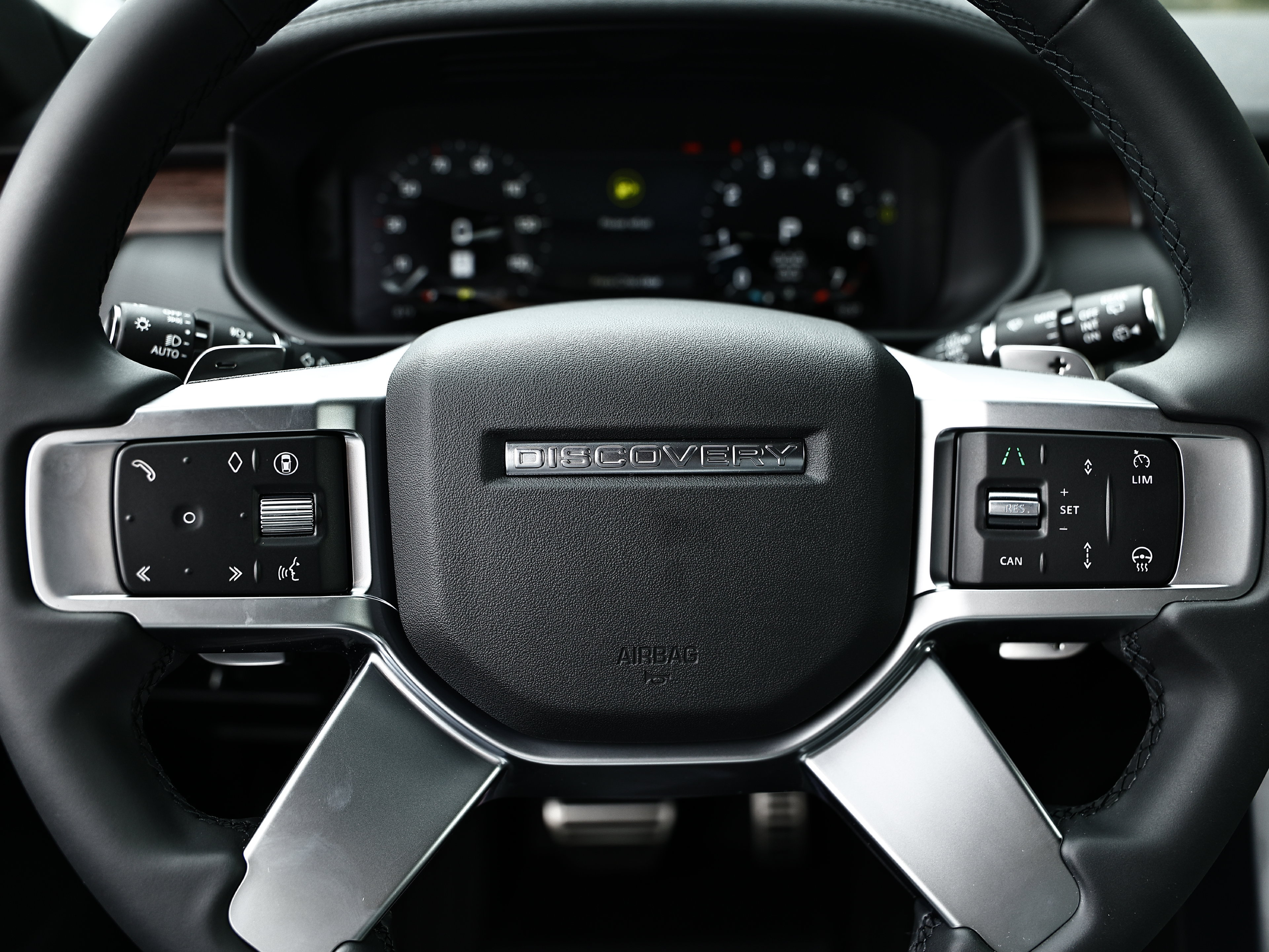 New 2026 Land Rover Discovery Dynamic SE AWD/4WD image 40