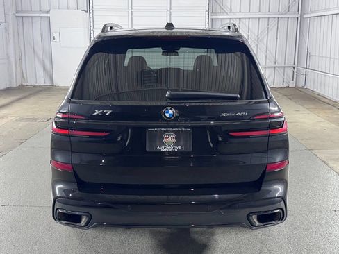 Used 2024 BMW X7 xDrive40i w/ M Sport Package AWD/4WD image 12