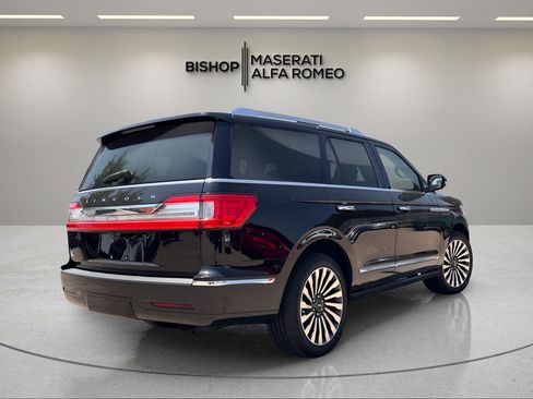 Used 2019 Lincoln Navigator Reserve AWD/4WD image 5