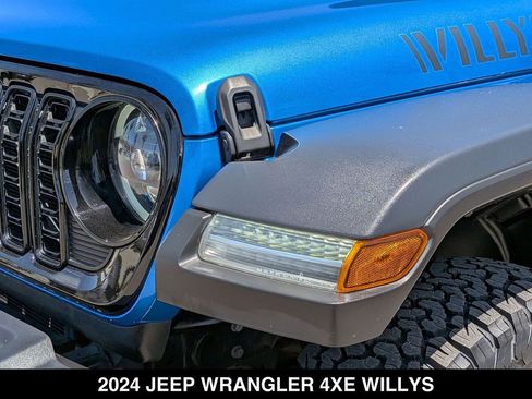 Used 2024 Jeep Wrangler Unlimited AWD/4WD image 10