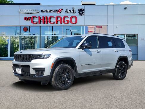 Certified 2025 Jeep Grand Cherokee L Altitude AWD/4WD image 2