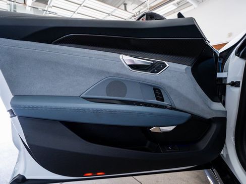 Used 2024 Audi e-tron GT Prestige image 29