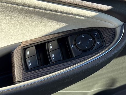 Used 2024 Chevrolet Malibu LT FWD image 20
