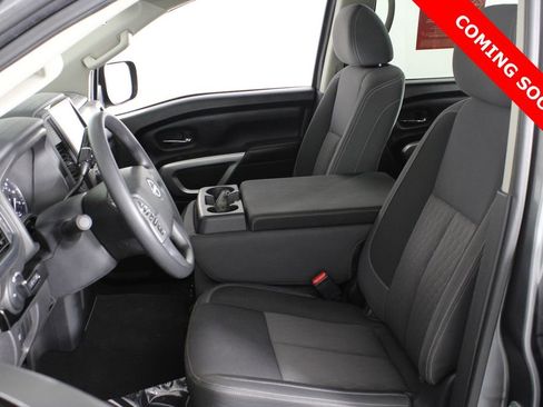 Certified 2023 Nissan Titan SV image 16