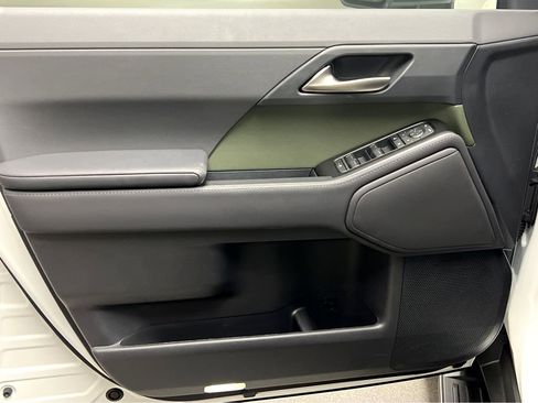 Certified 2026 Lexus GX 550 AWD/4WD image 38