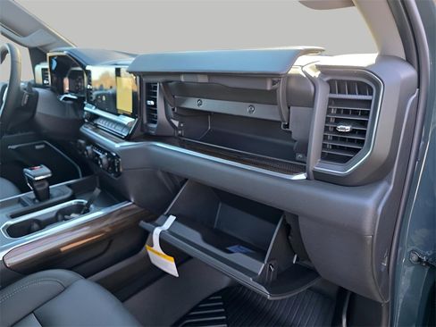 New 2026 Chevrolet Silverado 1500 LT Trail Boss w/ LT Trail Boss Premium Package image 18