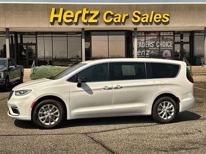 Used 2026 Chrysler Pacifica Limited