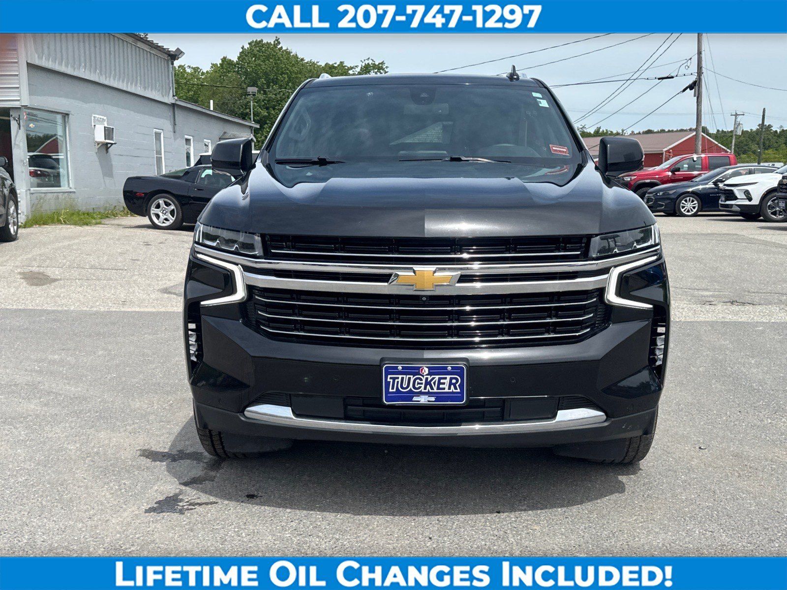 Used 2021 Chevrolet Suburban LT w/ LT Signature Package AWD/4WD image 2