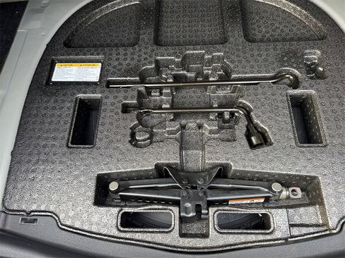 Used 2025 Toyota Camry SE w/ Multimedia Upgrade Package image 17