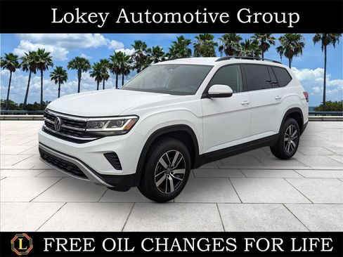 Certified 2022 Volkswagen Atlas SE image 1