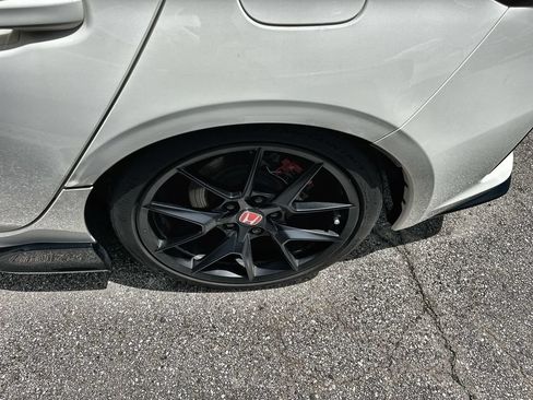 Used 2024 Honda Civic Type R image 4
