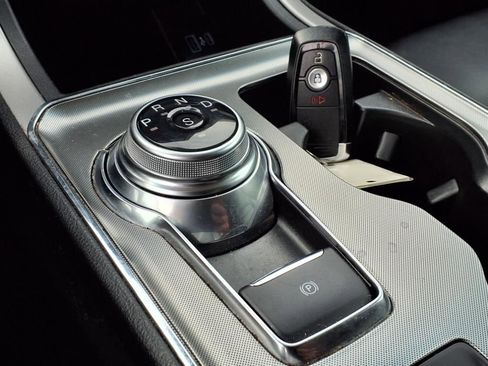 Used 2022 Ford Edge SEL image 14