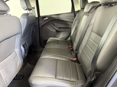Certified 2019 Ford Escape SE FWD image 14
