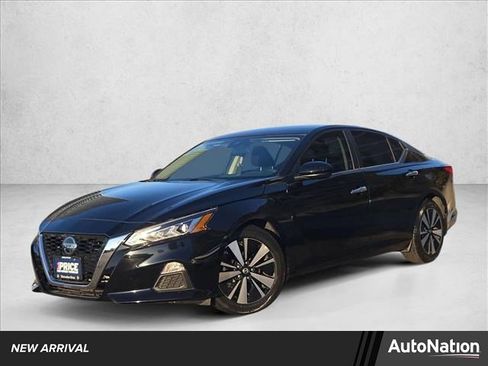 Used 2022 Nissan Altima 2.5 SV image 1