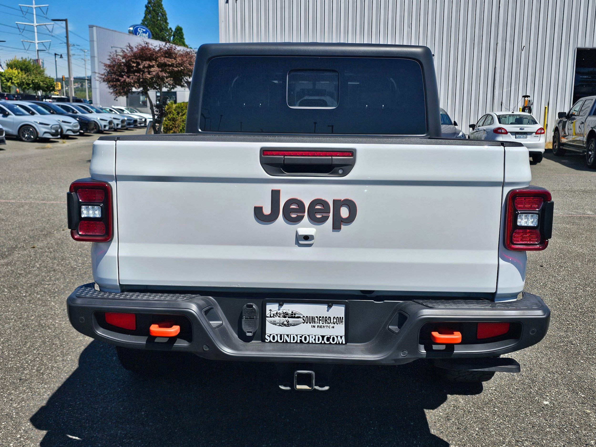 Used 2021 Jeep Gladiator Mojave AWD/4WD image 6