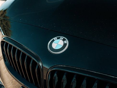 Used 2017 BMW 230i Coupe RWD image 11