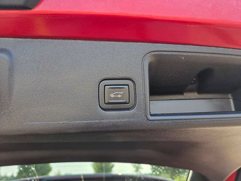 Used 2024 GMC Terrain SLT w/ Tech Package AWD/4WD image 52