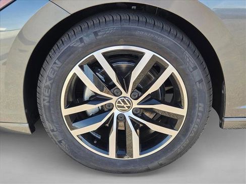 New 2026 Volkswagen Jetta SE image 10