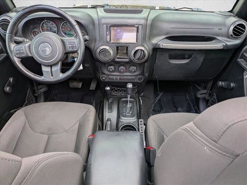 Used 2018 Jeep Wrangler Unlimited Sport w/ Connectivity Group image 30