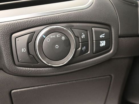 Used 2024 Ford Edge Titanium AWD/4WD image 19