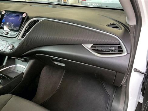 Used 2024 Chevrolet Malibu LT image 24