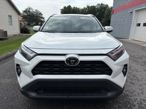 Used 2023 Toyota RAV4 XLE Premium AWD/4WD image 8