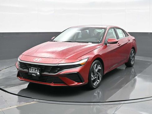 Used 2024 Hyundai Elantra SEL w/ Convenience Package image 1