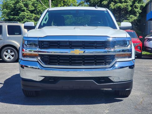 Used 2019 Chevrolet Silverado 1500 LT AWD/4WD image 2