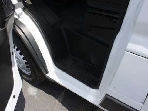 Used 2024 RAM ProMaster 2500 w/ Convenience Group FWD image 27