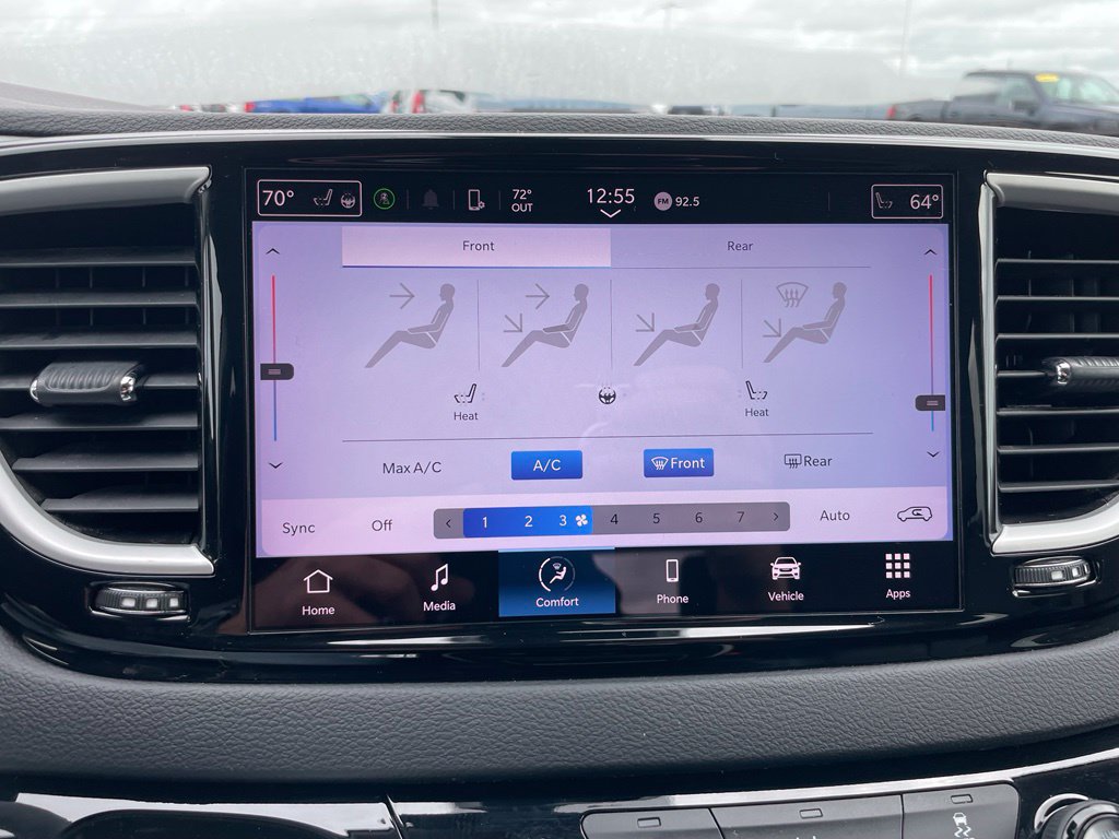 Used 2022 Chrysler Pacifica Touring-L FWD image 18