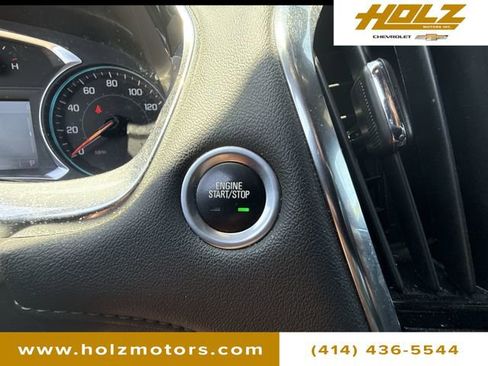 Certified 2023 Chevrolet Traverse LT w/ Rear Camera Mirror Package AWD/4WD image 16
