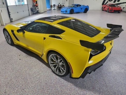Used 2019 Chevrolet Corvette Z06 RWD image 4