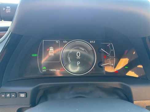 Used 2025 Lexus ES 300h w/ Premium Package FWD image 12