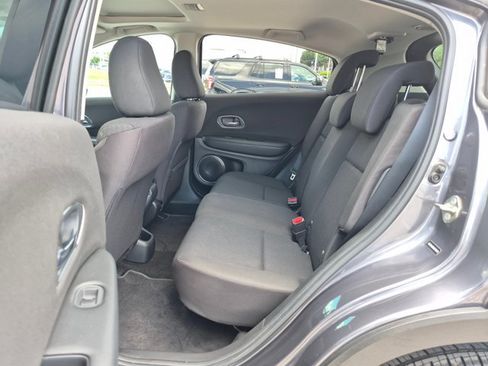 Used 2017 Honda HR-V EX image 19
