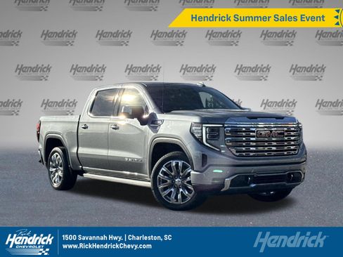 Used 2025 GMC Sierra 1500 Denali w/ Denali Reserve Package AWD/4WD image 1