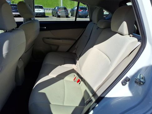 Used 2014 Subaru Impreza 2.0i Premium w/ All-Weather Package w/CVT AWD/4WD image 8