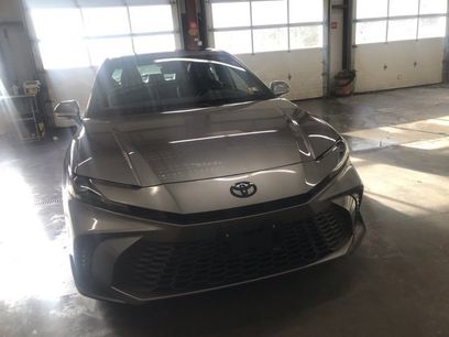 Used 2026 Toyota Camry SE w/ Convenience Package
