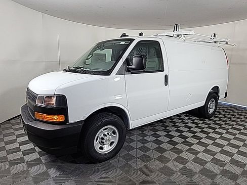 New 2025 Chevrolet Express 3500 w/ Driver Convenience Package RWD image 5