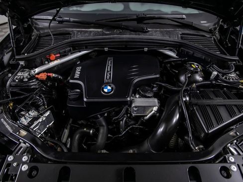 Used 2017 BMW X4 xDrive28i AWD/4WD image 47