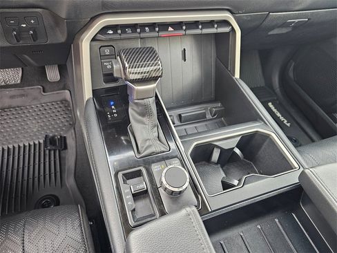 Used 2023 Toyota Tundra Limited image 31