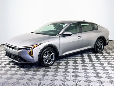 Used 2026 Kia K4 FWD image 4