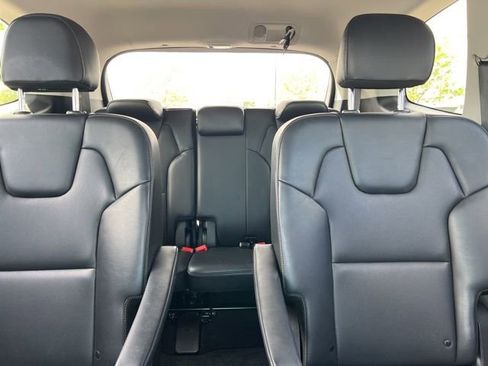 Used 2025 Kia Telluride S FWD image 34