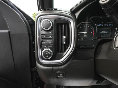 Used 2022 GMC Sierra 1500 AT4 w/ AT4 Premium Package AWD/4WD image 18