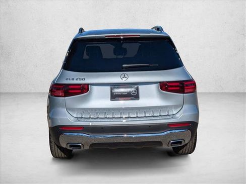 New 2026 Mercedes-Benz GLB 250 image 7