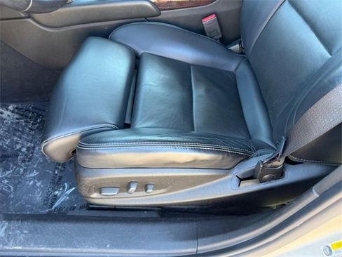 Used 2013 Cadillac XTS Luxury image 18