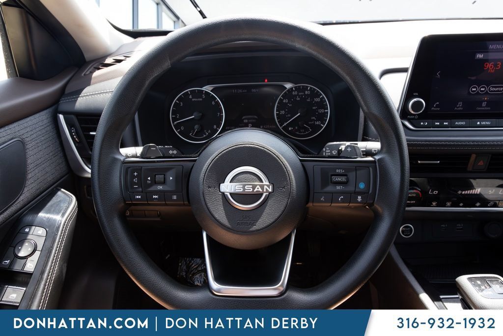 Used 2023 Nissan Rogue SV AWD/4WD image 4