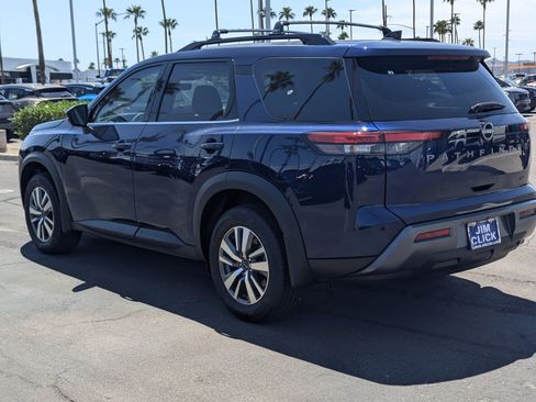New 2026 Nissan Pathfinder SL FWD image 4