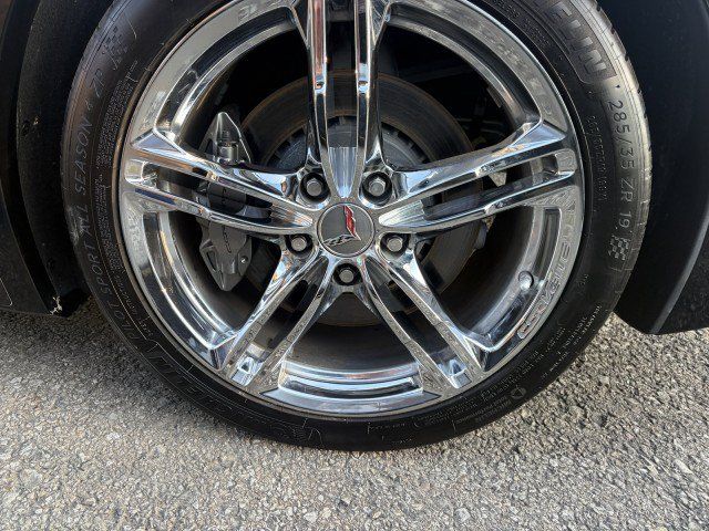 Used 2016 Chevrolet Corvette Stingray Coupe w/ 3LT Preferred Equipment Group RWD image 17
